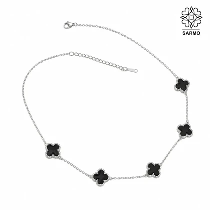 گردنبند استیل ونکلیف پنج گل مشکی نقره ای کد 509428010