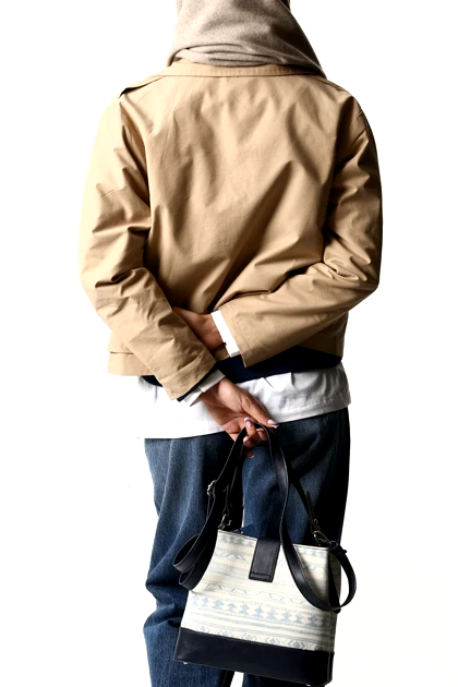 کت کراپ بارانی جیب‌دار زنانه