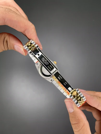 ساعت مچی رولکس صفحه نگین‌دار دو رنگ طلایی Rolex