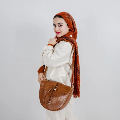 کیف دوشی و دستی زنانه چرم یلسان مدل گلوریا کد 089-MRV