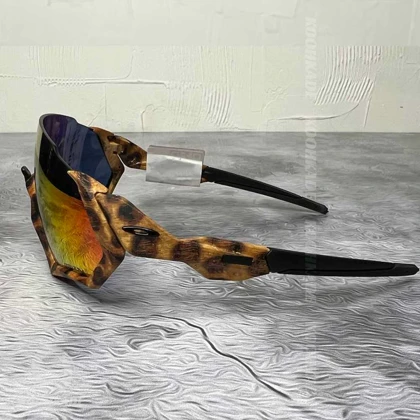 عینک OAKLEY سه لنز FLIGHT JAKET OAKLEY پلنگی