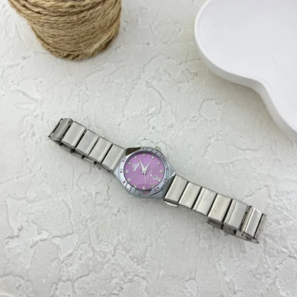 ساعت زنانه طرح امگا، ظرافت در دستان شما