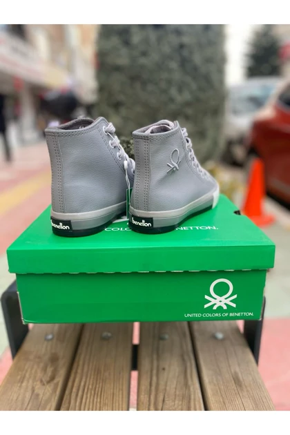 کفش پیاده روی زنانه benetton