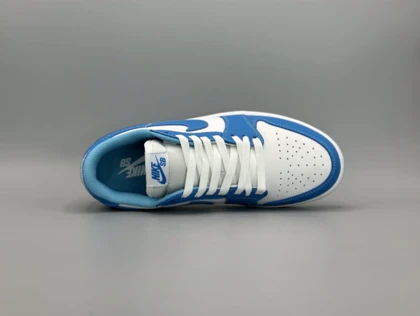 کتانی نایکی جردن1لو دانک یو ان سی آبی/Nike Air Jordan1 low