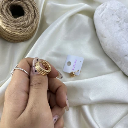 گوشواره زنانه حلقه‌ای ژوپینگ مدل درنا