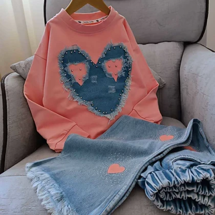 بلوز شلوار بیرونی دخترانه مدل قلبی