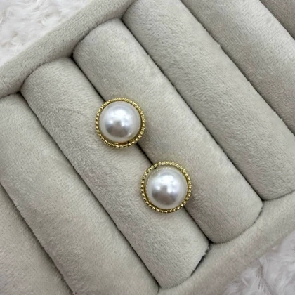 گوشواره مرواریدی گرد