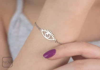 دستبند نقره چشم
