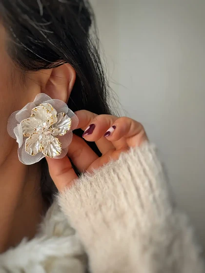 گوشواره گل توری