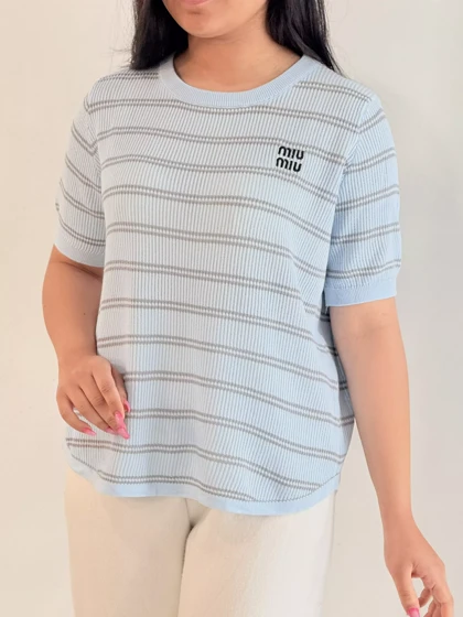 بلوز بافت راه راه miumiu گلدوزی پشت دکمه کد 5494