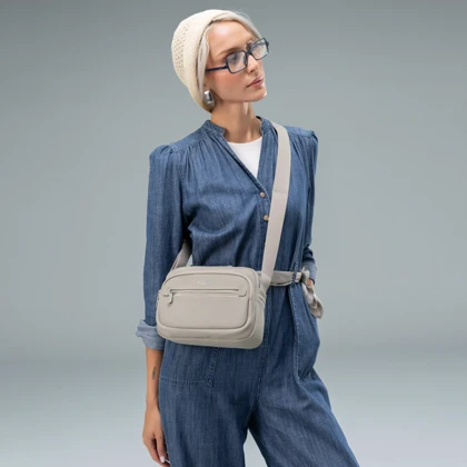 کیف دوشی زنانه دیوید جونز مدل David Jones CM7630