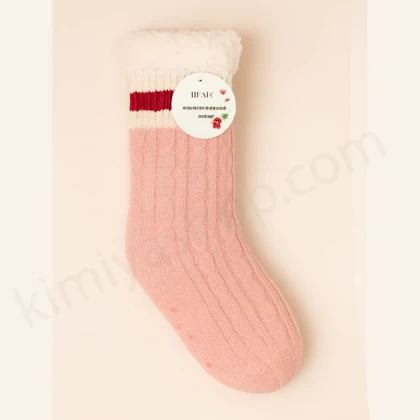 پاپوش زنانه پشمی داخل خزدار صورتی – بافت طرح پیچ و کف استپ‌دار