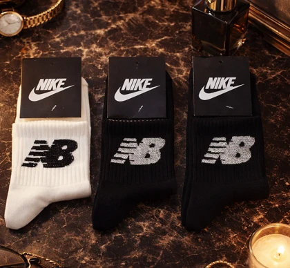 جوراب نیم ساق کش انگلیسی 12 جفتی برند نایکی