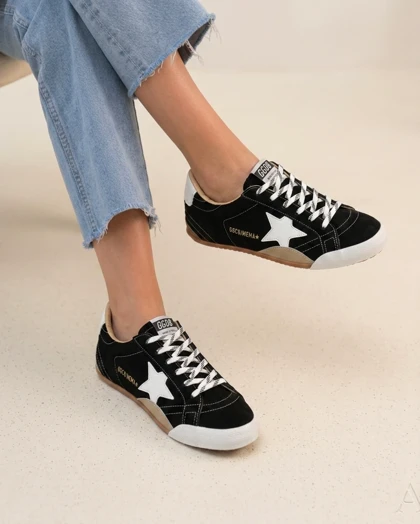 کتانی زنانه گلدن گوس Golden Goose