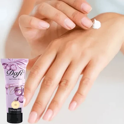 کرم عطری دست و ناخن Chance دافی 75 میل