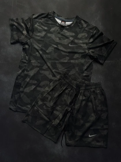 ست تیشرت و شلوارک چیریکی