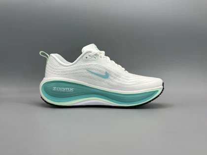 کتانی نایکی زوم ایکس وومرو پلاس سفید فسفری/Nike zoom x