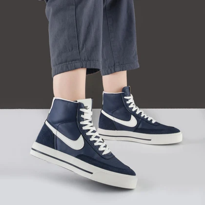 کفش و کتانی زنانه مدل نایک نیم ساق رنگ سرمه ای سفید مدل نایک NIKE کد M566