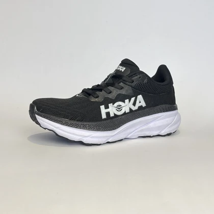 کفش ورزشی هوکا چلنجر 7 مشکی زیر سفید