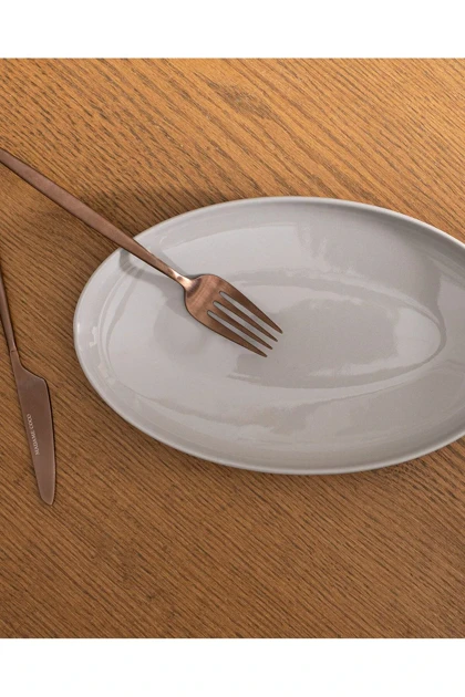 بشقاب سرو Madame Coco مدل Aurea از Bone China - طوسی