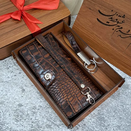 کیف پول دستی مردانه چرم طبیعی طرح روکو