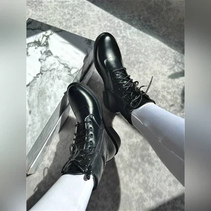 بوت لینا