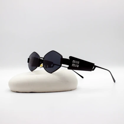 عینک آفتابی زنانه میو میو miu miu مدل 8013