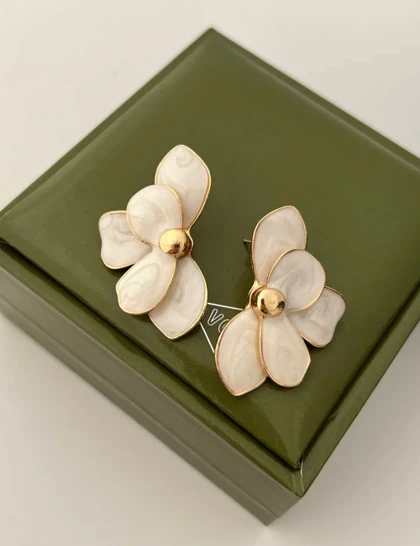 گوشواره وارداتی پانته‌آ