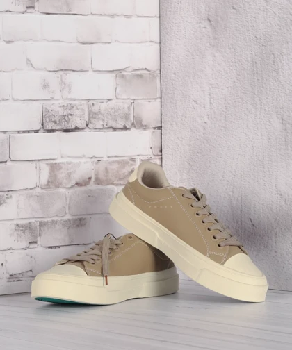 ونس مردانه کژوال و کرم 0089