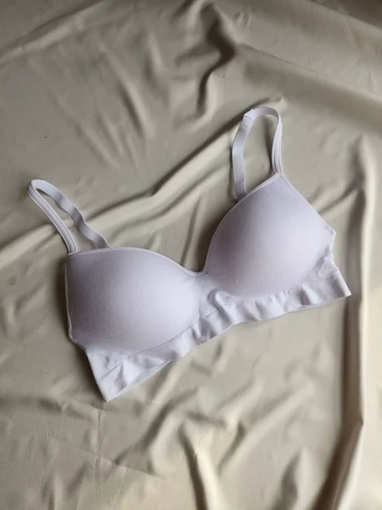 سوتین اسفنجی بدون درز NBB کد: 3691