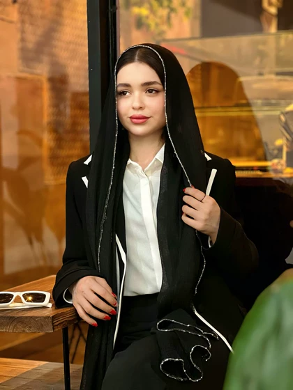 شال مشکی کلارا