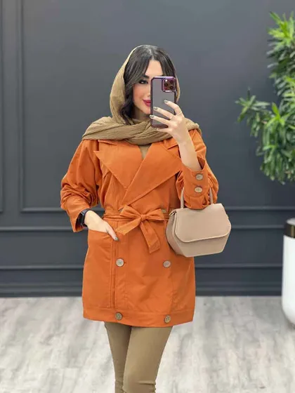 بارانی شش دکمه چوبی
