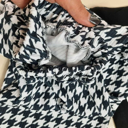 کراپ شلوارمشکی طرح خرگوش شطرنجی دخترانه