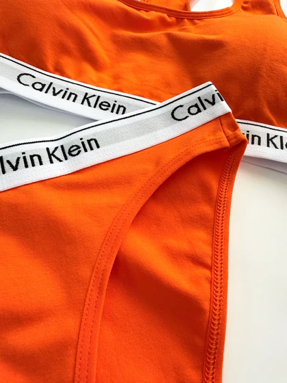 ست نیم‌تنه کاپ‌دار و شورت اسلیپ نخ پنبه کلوین کلاین Calvin Klein