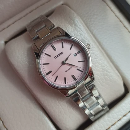 ساعت مچی زنانه کلاسیک طرح کاسیو صفحه صورتی