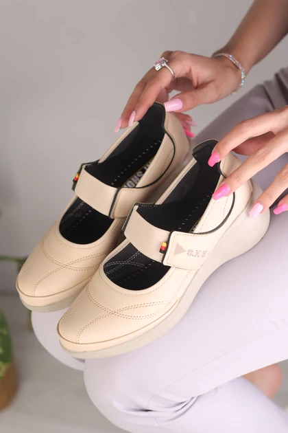 کفش پرسنلی زنانه اسکیچرز