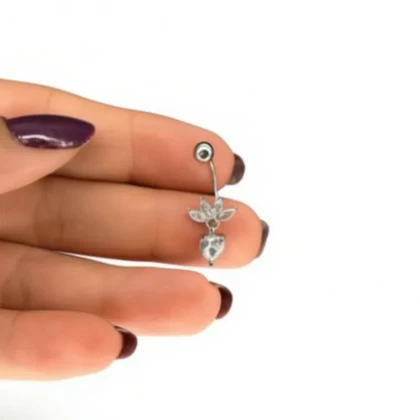 پرسینگ نقره ناف آویز نگین‌دار طرح قلب