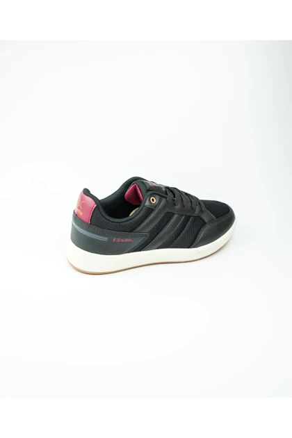 کتانی مردانه kinetix