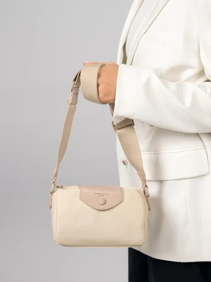 کیف دوشی زنانه دیوید جونز مدل David Jones CM7503