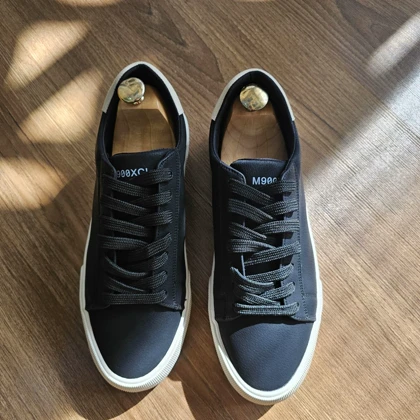 کتانی اسنیکرزمشکی زیره سفید