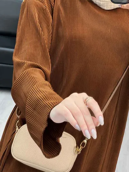 ست بلوز و شلوار پلیسه‌دار