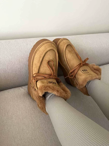 UGG بندی