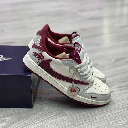 کتانی نایک ترویس STUSSY