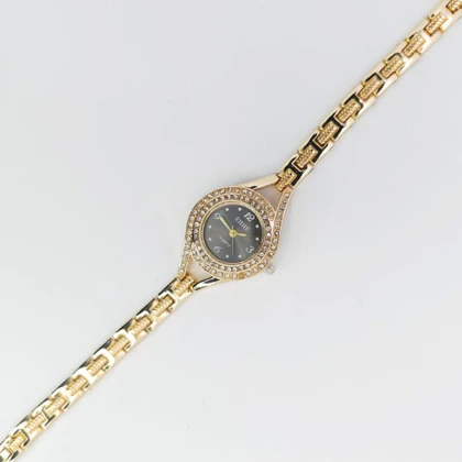 ساعت مچی زنانه مجلسی EHHE نگین‌دار با موتور کوارتز