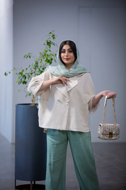 مانتو سارینا کنفی