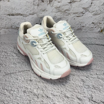 کفش کتانی زنانه آدیداس آستیر سفید صورتی (Adidas Astir Pink White)