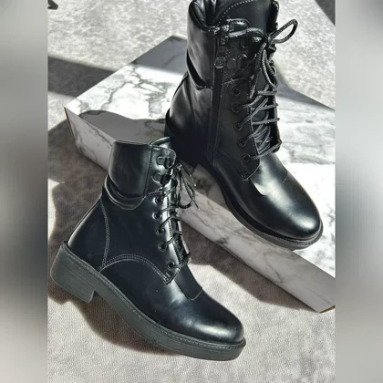 بوت لینا