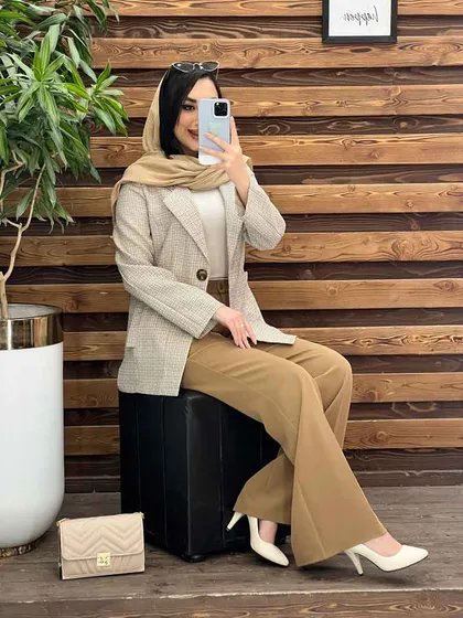 مانتو طرحدار یقه انگلیسی