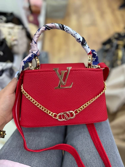 کیف دوشی زنانه مدل LV اسکارف دار