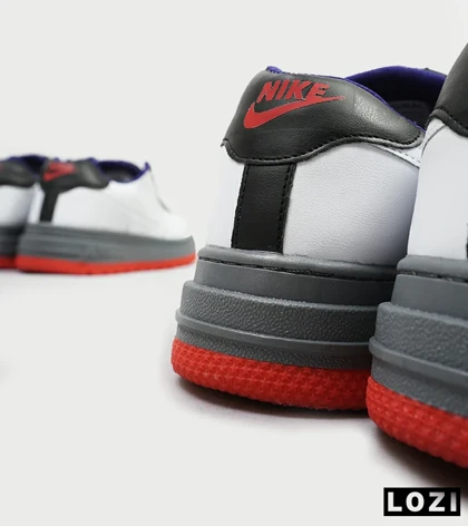 کفش کتانی بزرگ پا سفید آبی قرمز نایک NIKE AIR FORCE مدل 4695